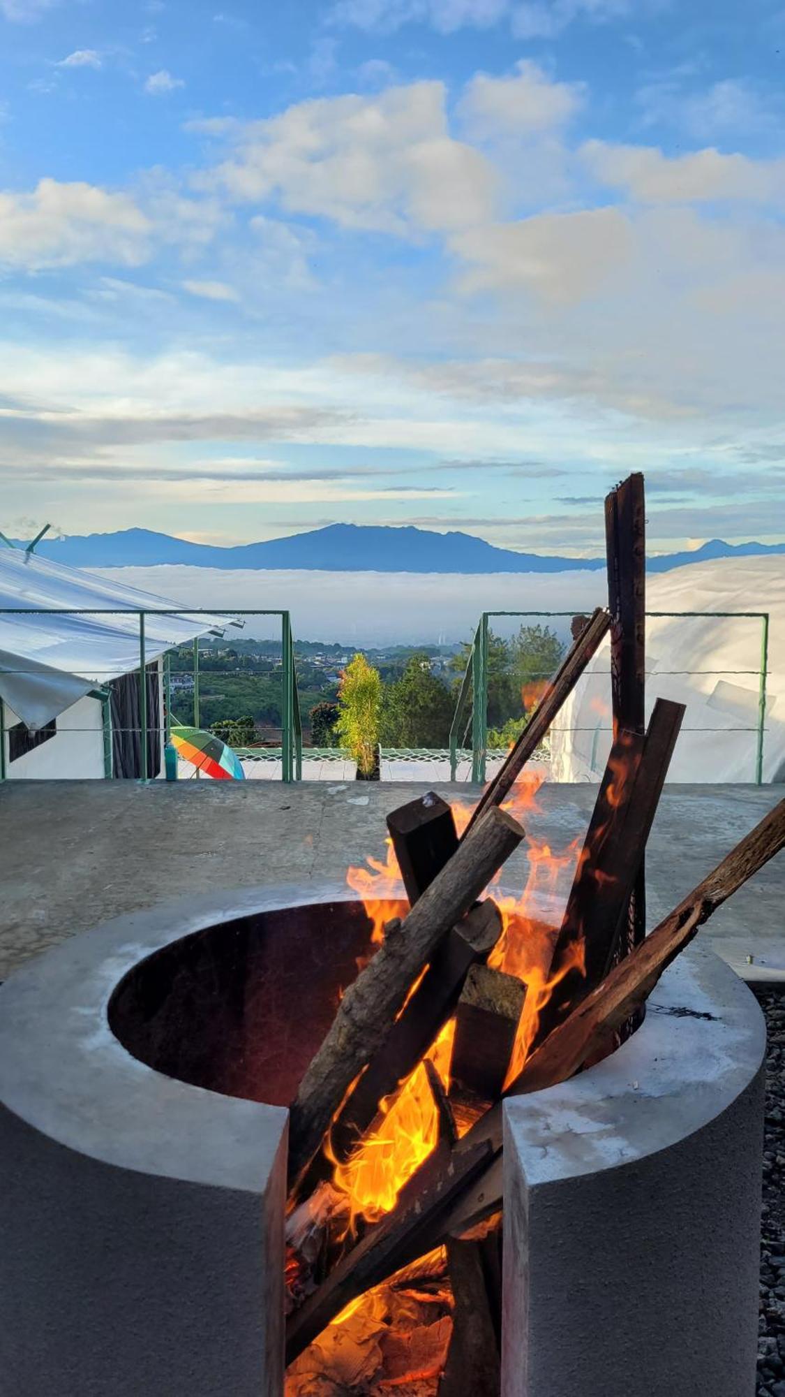 Tenda mewah Tepas Glamping Bandung